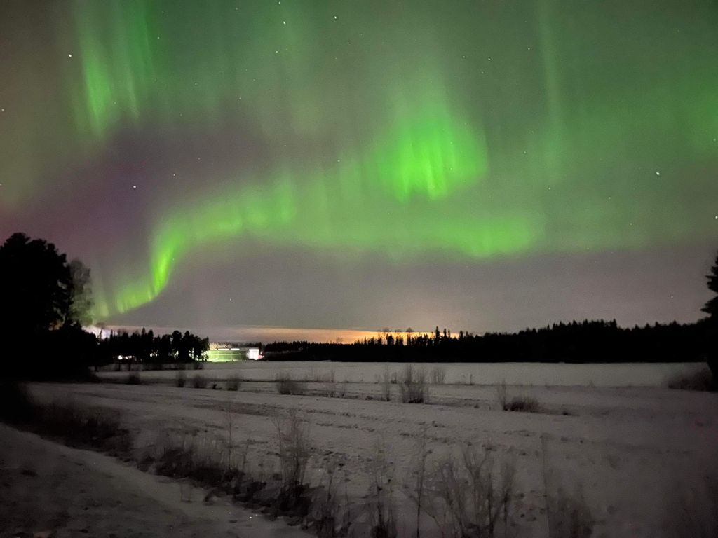 Revontulet leiskuivat | Alasatakunta