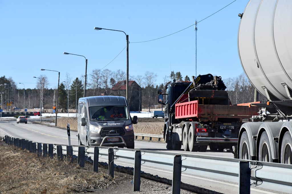 "Kertakaikkisen Huono Vuosi" – Asfalttiin On Nyt Varaa Vain Isoilla ...